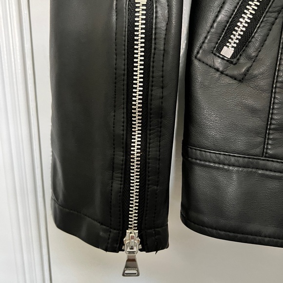 EXPRESS Quilted Vegan Leather Moto Jacket -Small - Picture 3 of 7